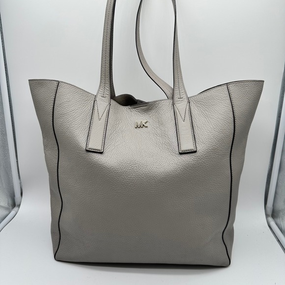 Michael Kors Handbags - Michael Kors Junie Large Pebble Leather Tote Bag Pearl Grey